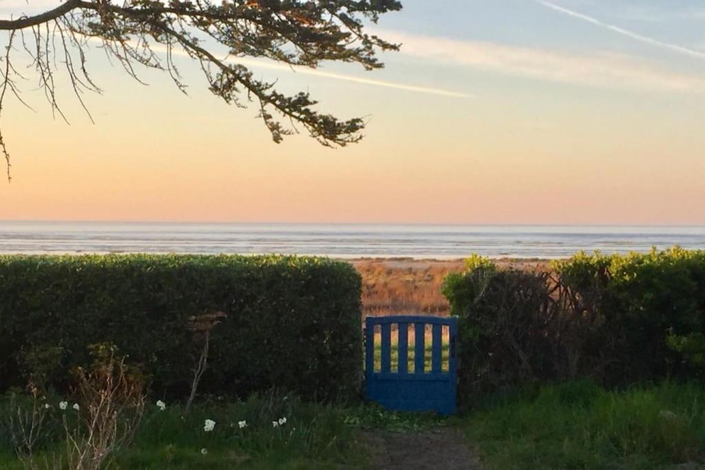 Vue Mer Pour Une Escale En Baie Du Mt-St-Michel Cherrueix Bagian luar foto